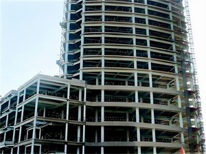 鋼構高層框架的設計策略